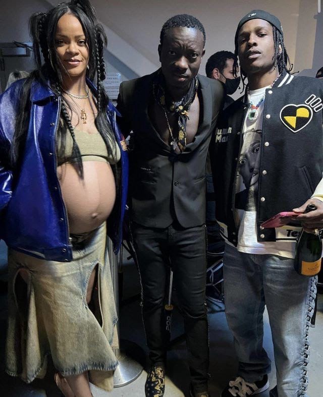 У Рианы родился мальчик