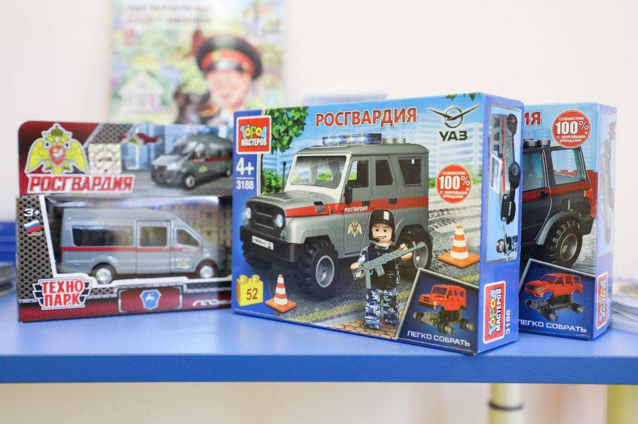 Росгвардия выпустила игрушки в стиле LEGO