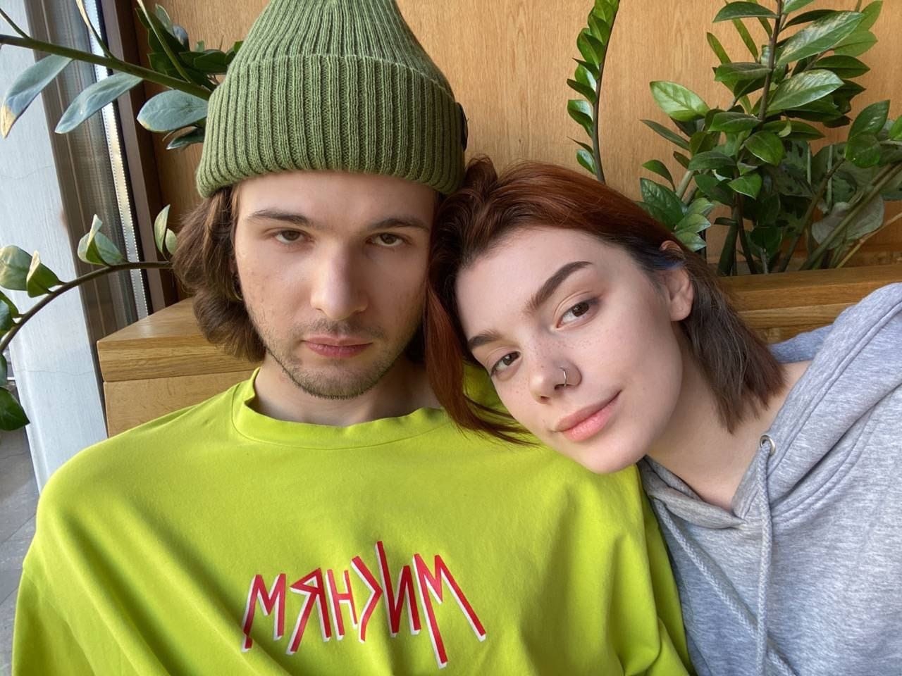 Настя Вэсвич посещает психотерапевта