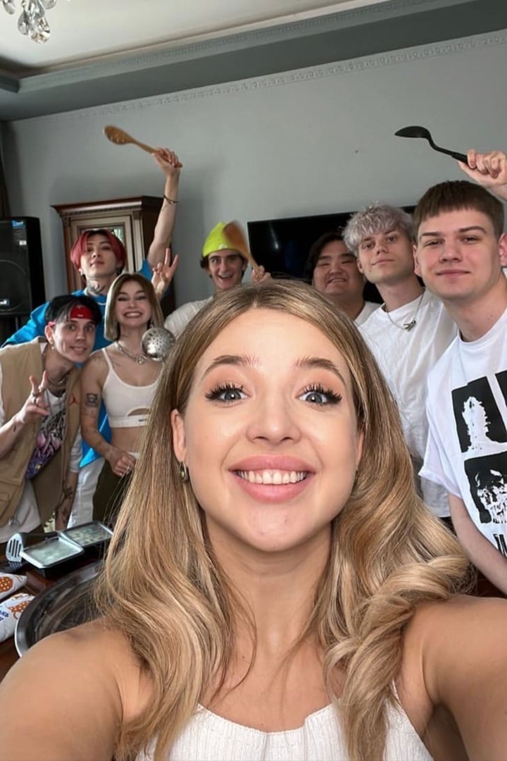 Dream Team House будут жить по 4 человека в одной комнате