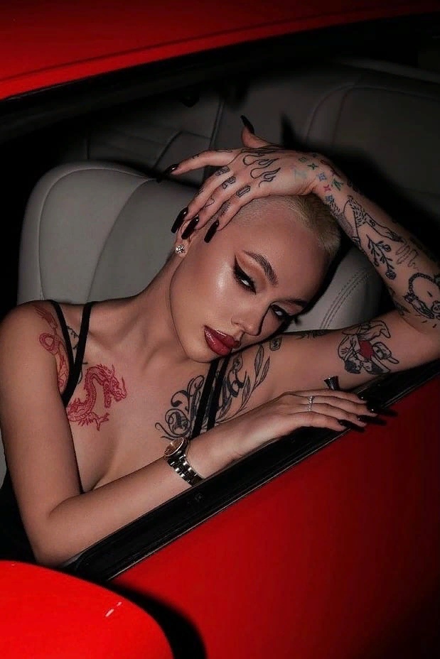 Инстасамка будет отращивать волосы!