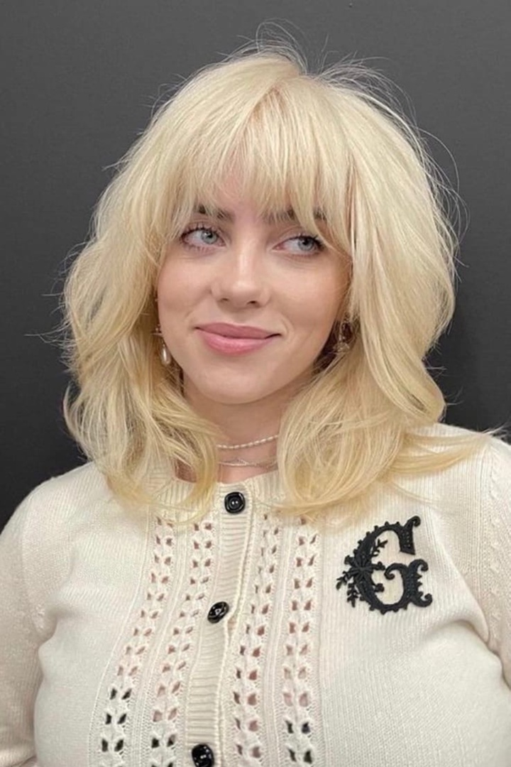 Билли Айлиш вышла на улицу похудевшей