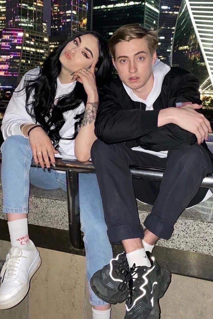 Влад Неопознанный празднует 22-й День Рождения!