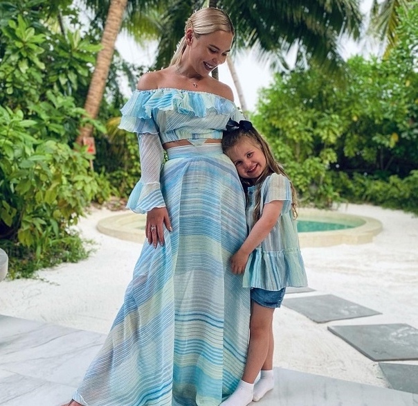 Пелагея показала свою 5-летнюю дочь