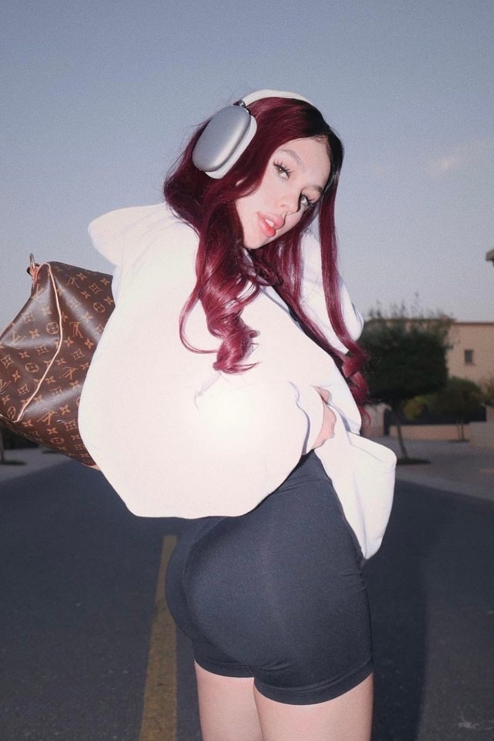 Инстасамка в новых горячих снимках