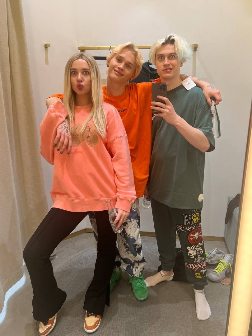 Некоглай и Даня Милохин теперь оба на майбахах!