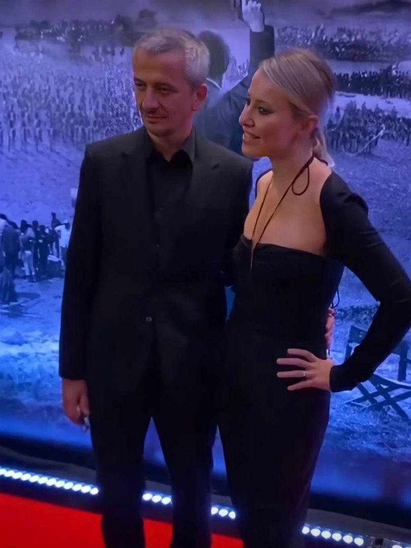 Ксению Собчак подозревают в беременности!