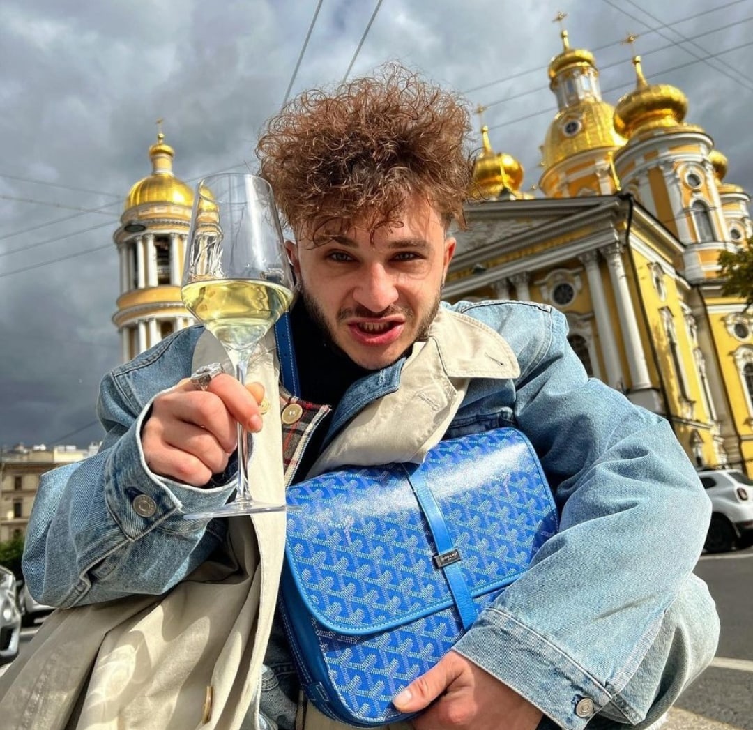 Джарахов зарегался на сайте знакомств