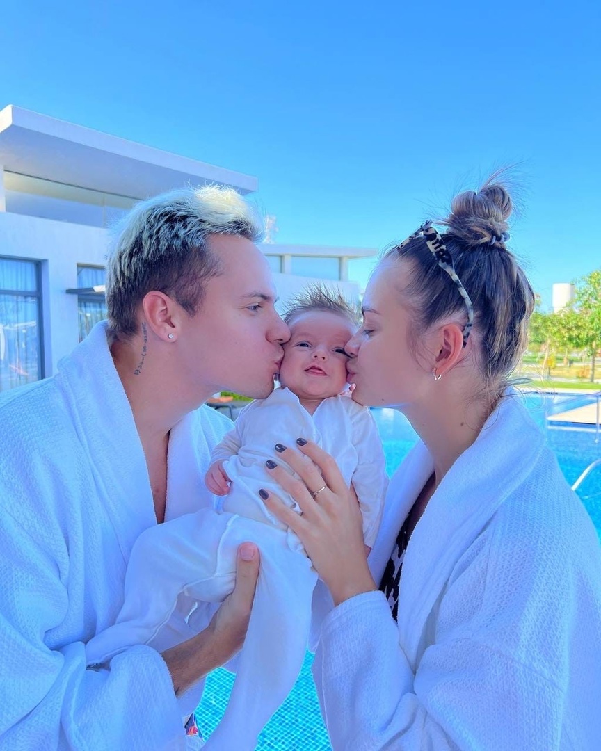 Аня, Димас и Тим шлют привет из солнечного Египта