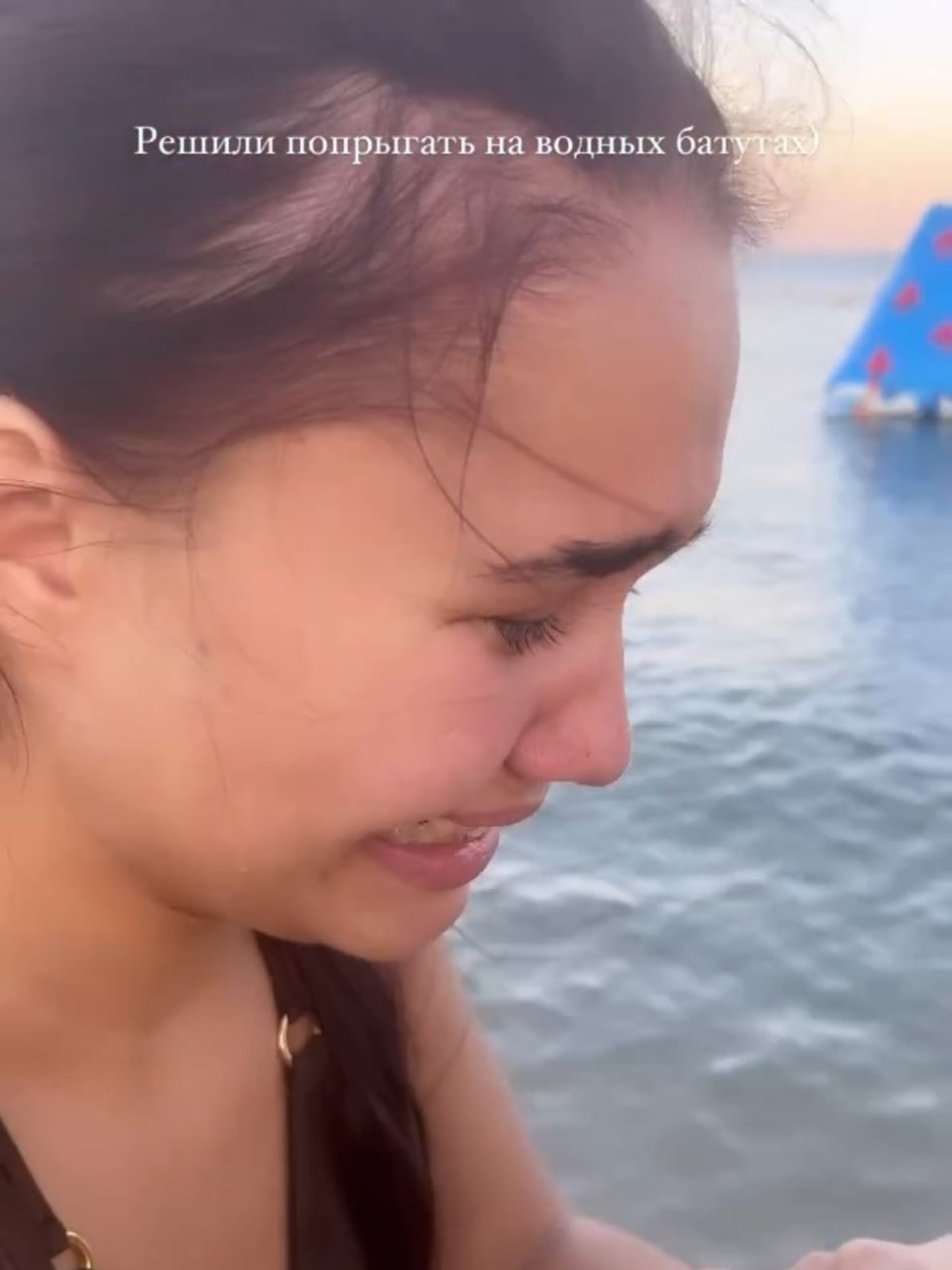 Голышева вырвала ноготь при прыгании на батуте