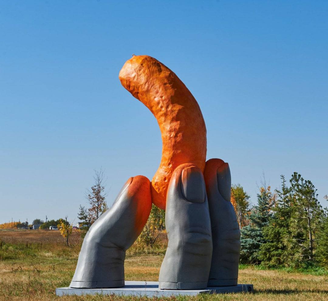 Кадр из новости Желтые крошки «Читос» увековечили!