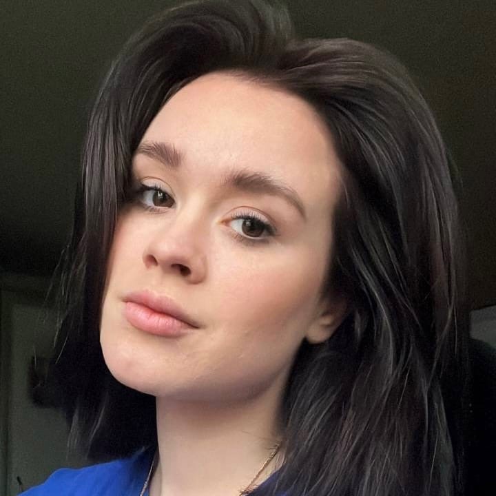 Настя Рыжик уже и не рыжая вовсе