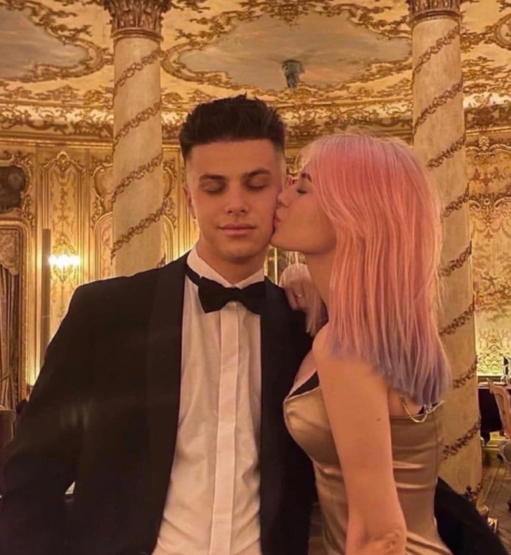 Диана Астер и не расставалась с Фогелем!