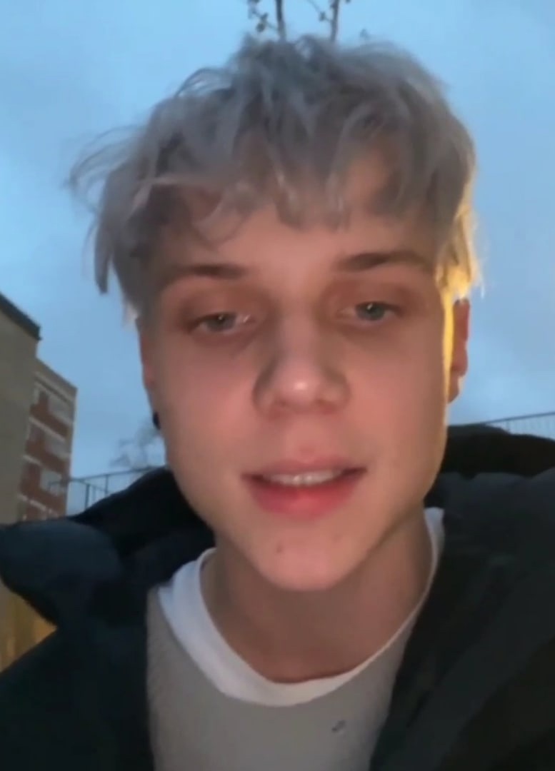 Ваня Дмитриенко сказал, что не состоит в отношениях