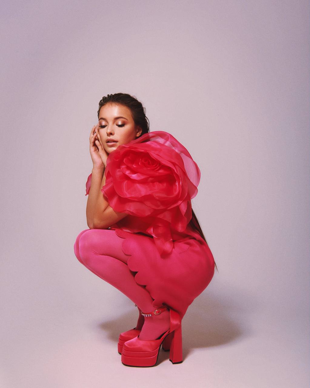 Анна Щербакова восхитил фанатов своим образом