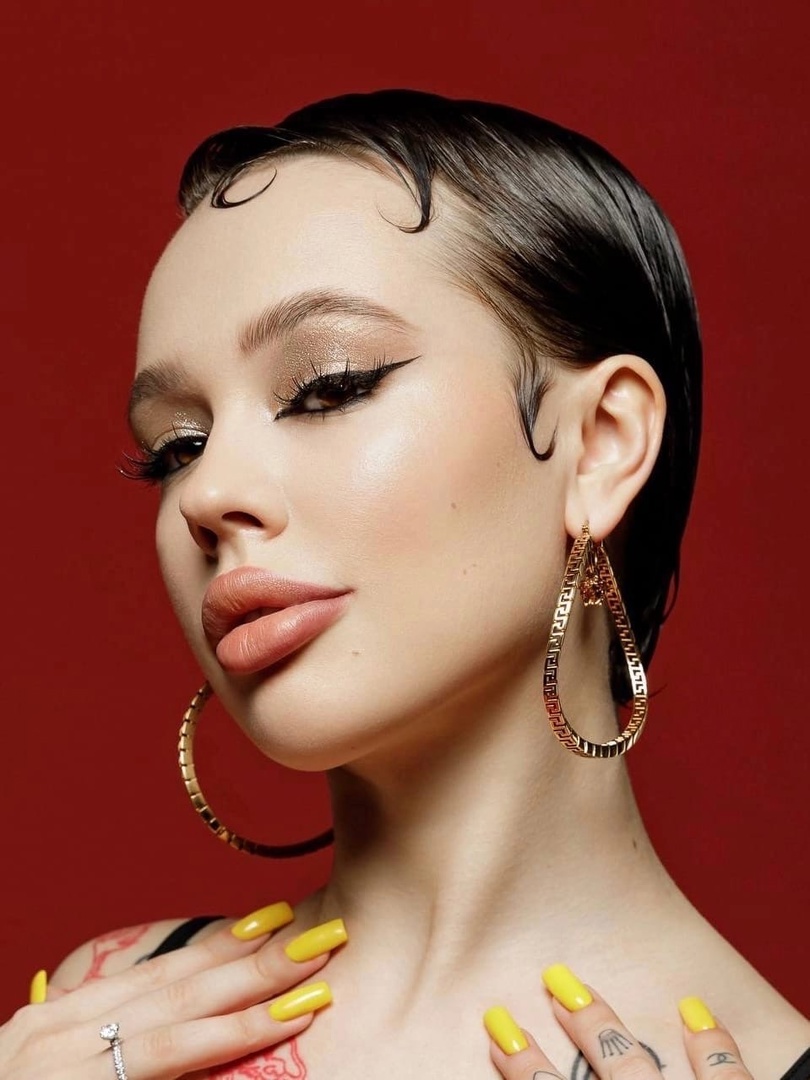 Инстасамка снова хочет в рэп!