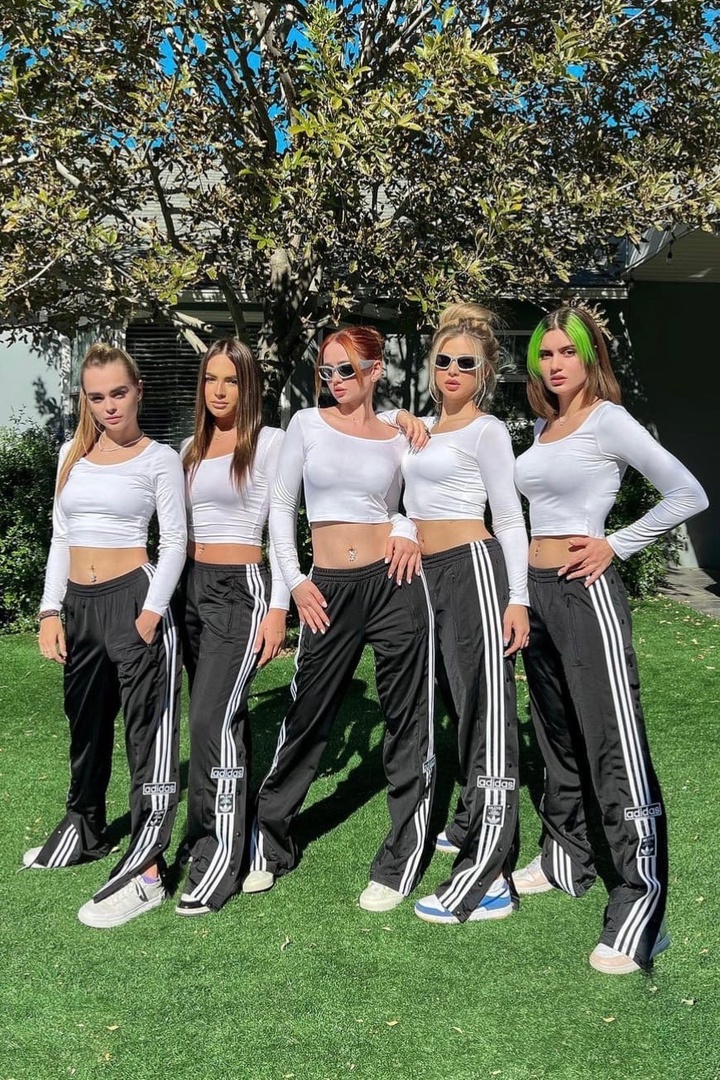 У Дрим Тима теперь есть 2 новых профиля - мальчиков и девочек