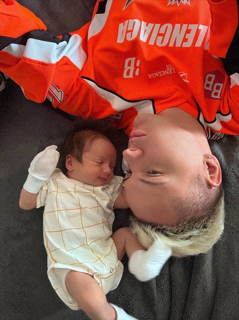 Димас одел сына на миллион!