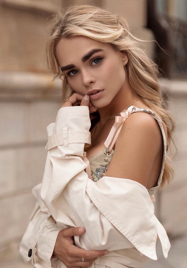 Горячева приняла подарок от Гаврилиной