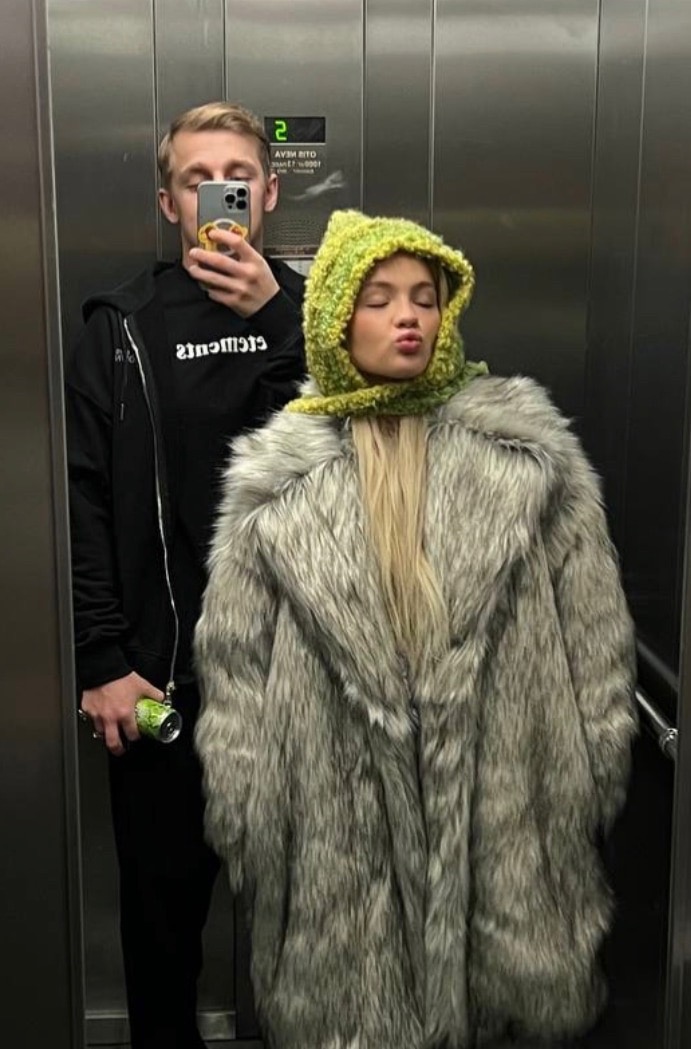 Стоун и Валя могут обвенчаться!