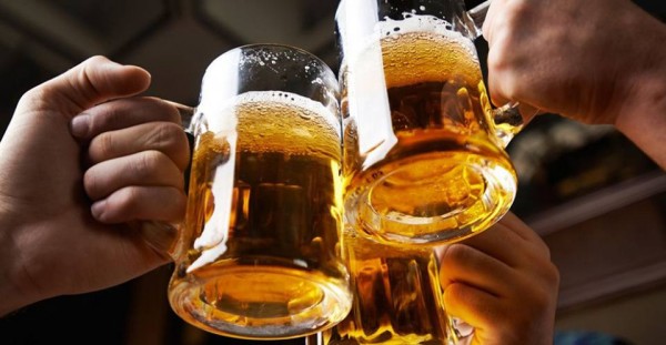 В России захотели продавать пиво через интернет