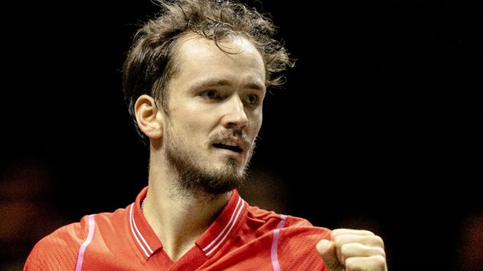 Даниил Медведев лучший на турнире ATP в Роттердаме