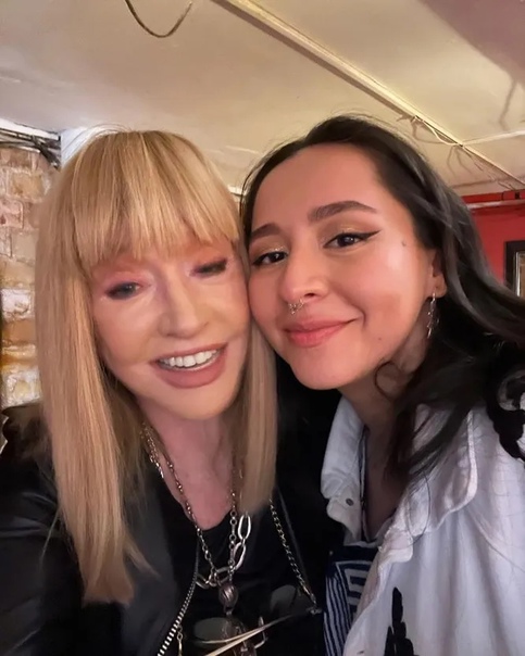 Алла Пугачева и Манижа показали совместные фото