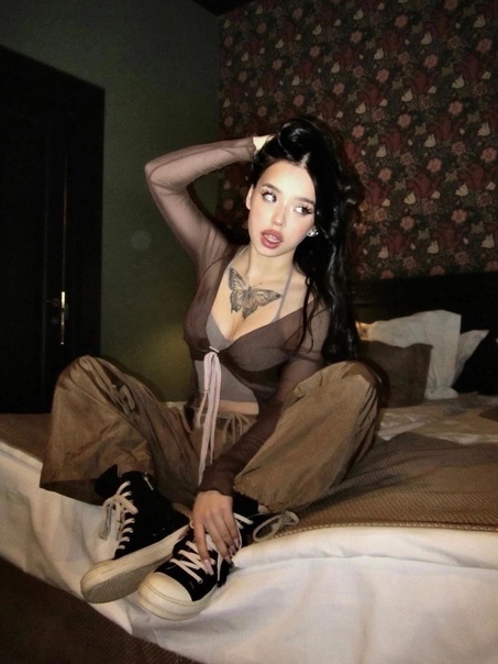 Эвелина Лунаком разочарована в операции по липосакции рук