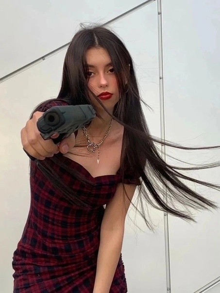 Дора дала жесткий ответ всем своим хейтерам по поводу щербинки