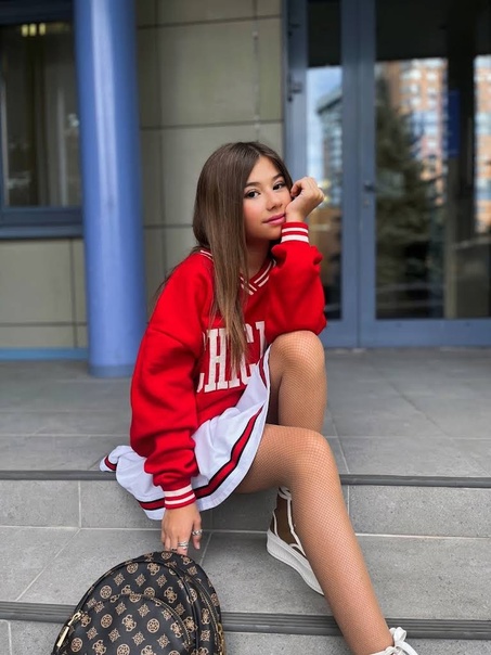 Милана Хаметова получила премию Вк Клипы