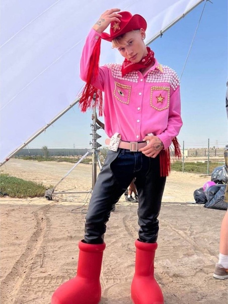 Даня Милохин смог найти 14 МЛН. на свой новый клип