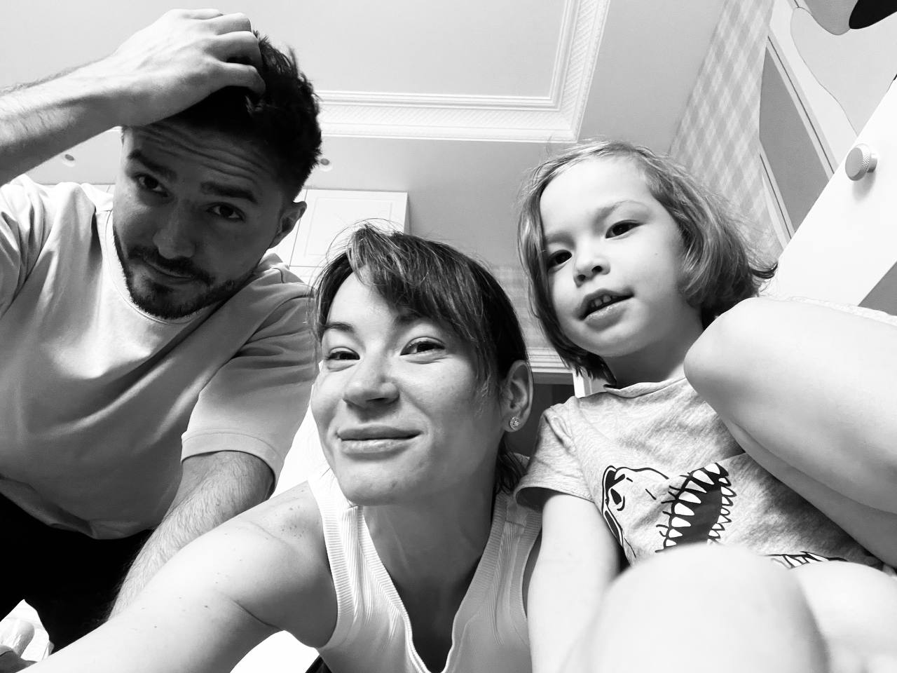 Ида Галич продемонстрировала новые фотки с бывшим мужем и сыном