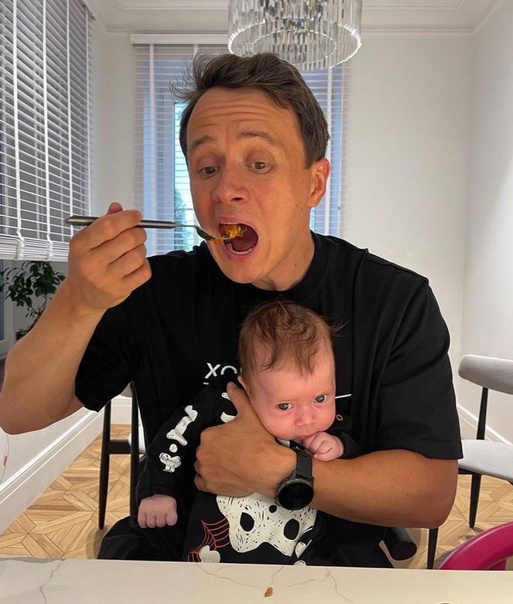 Илья Соболев наехал на Юльку-Шпульку