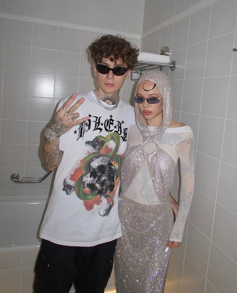 Инстасамка продолжает получать хейт за выступление на ВК Фест