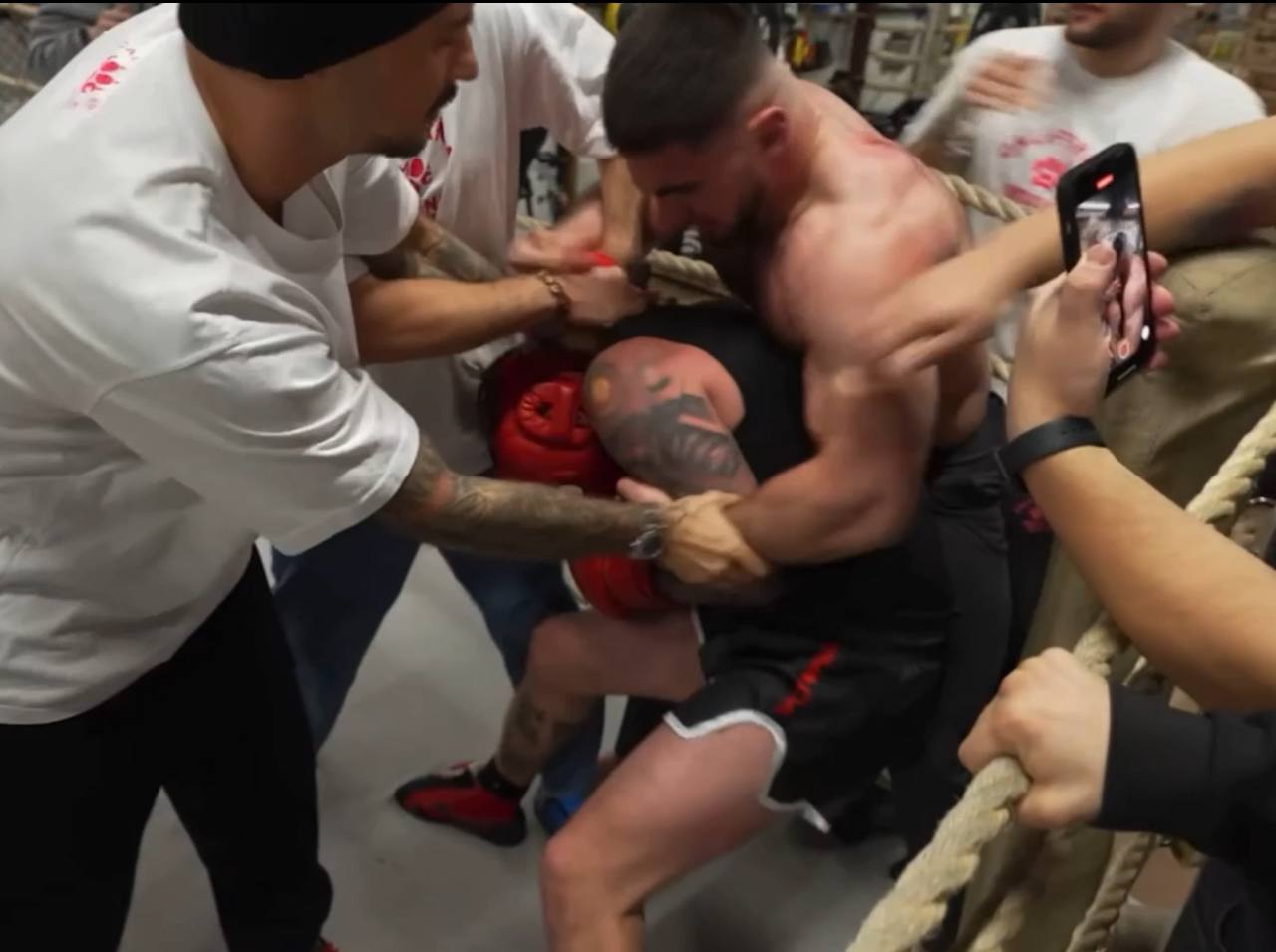 Асхаб Тамаев спросил с Эдвард Бил за слова