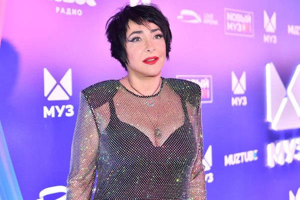 Лолита Милявская сообщила об отмене концертов после «голой вечеринки» Ивлеевой, — СМИ