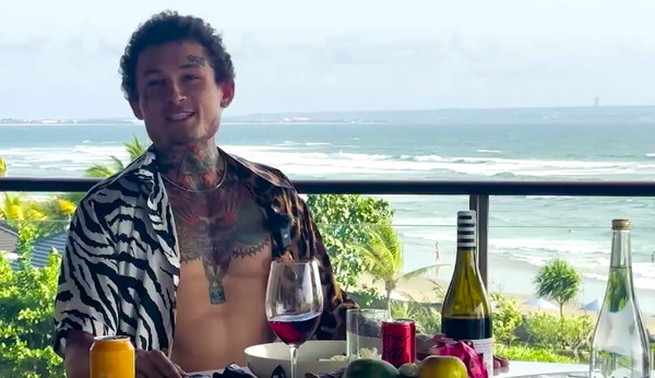 Моргенштерну* запретили въезд в Дубай