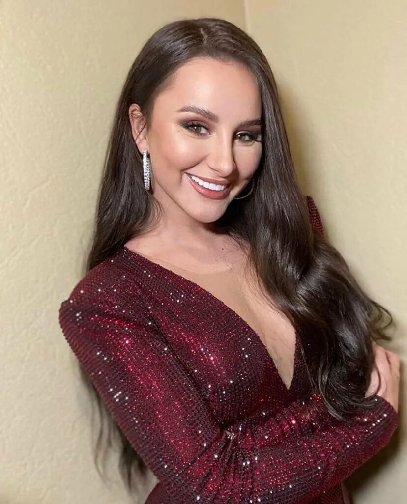 Анна Асти сказала поклонникам о грустной новости