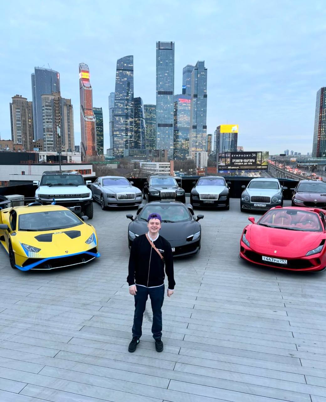 Меллстрой выдал машины JETCAR стоимостью почти 500 млн. рублей за свои