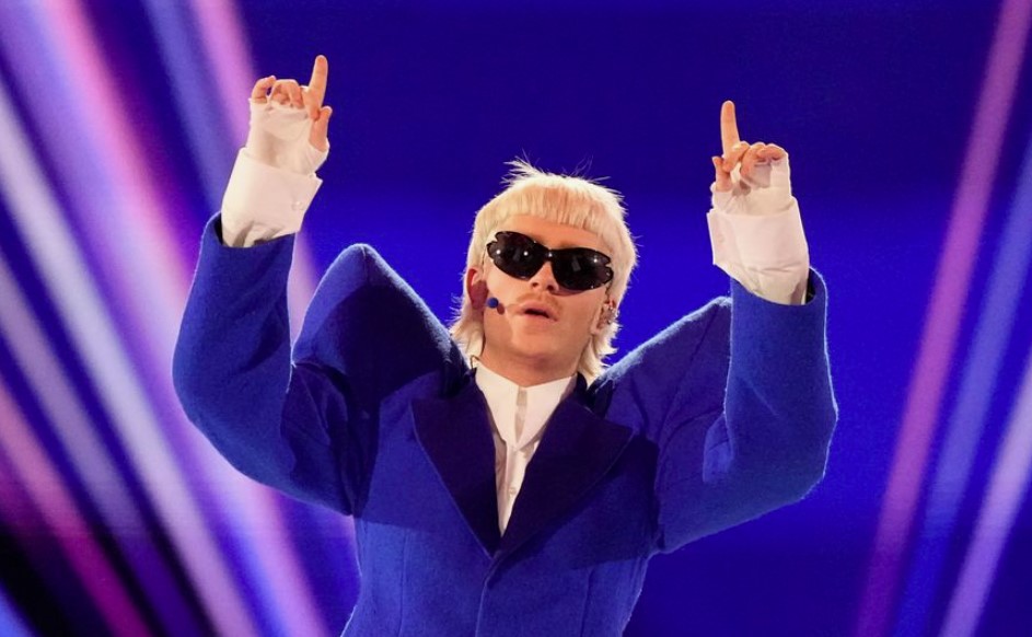 Участника «Евровидения» отстранили от конкурса из-за поддержки России