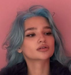 Лиза Анохина